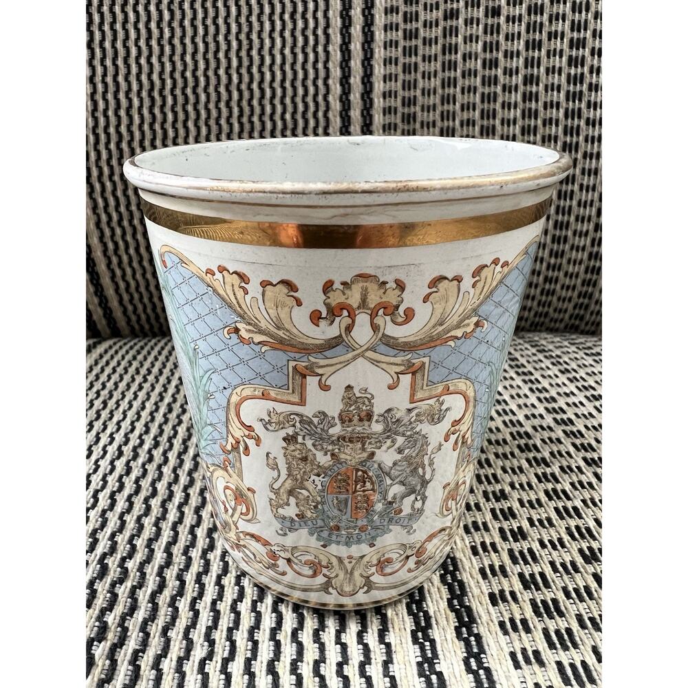 1897 Rare Antique Queen Victoria Diamond Jubilee Souvenir Enamel Cup Gilded - Picture 2 of 6
